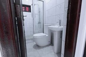 Capital 11 Hotel
