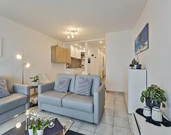 Apartment With Sea View for 4 People