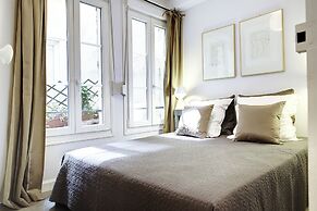 Paris Marais Central Residence