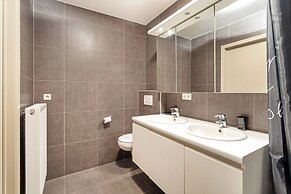 Apartment With 2 Rooms and Terrace