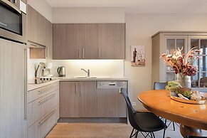 Apartment With 2 Rooms and Terrace