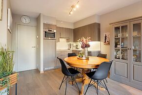 Apartment With 2 Rooms and Terrace