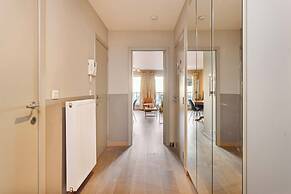 Apartment With 2 Rooms and Terrace