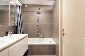 Apartment With 2 Rooms and Terrace