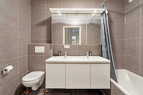 Apartment With 2 Rooms and Terrace