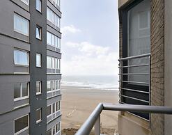 Cosy Apartment With Terrace for 4 People