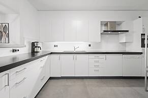 Pretty Apartment With sea View