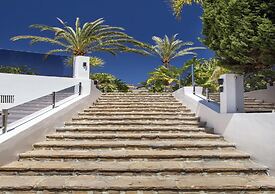 Modern Versace-themed Villa