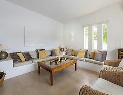 Tranquil Villa With Private Pool