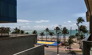 NWTs - Estúdios com Vista Lateral Mar