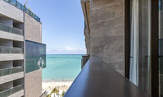 NWTs - Estúdios com Vista Lateral Mar