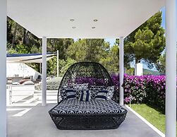 Superb Villa With Private Pool