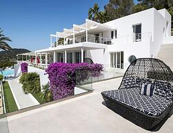 Superb Villa With Private Pool