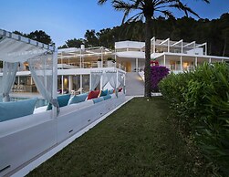 Superb Villa With Private Pool