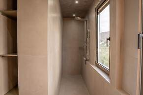 Avelia Luxury Villa With Private Pool