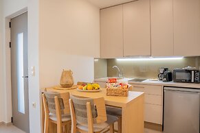 Avelia Luxury Villa With Private Pool