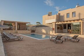 Avelia Luxury Villa With Private Pool