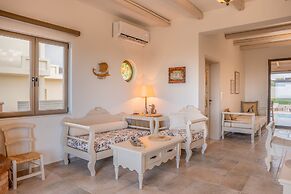 Avelia Luxury Villa With Private Pool