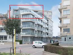 Penthouse in Ostend With sea View Dining