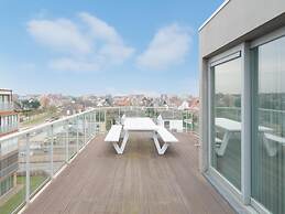 Penthouse in Ostend With sea View Dining