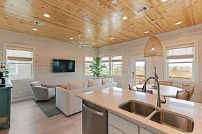 Palm Beach! Private Pool - Boardwalk - Game Room!