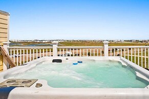 Shorely A Good Time - Water Views! Roof Top Hot Tub!