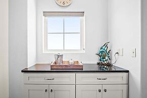 Shorely A Good Time - Water Views! Roof Top Hot Tub!