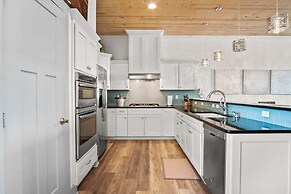 Shorely A Good Time - Water Views! Roof Top Hot Tub!