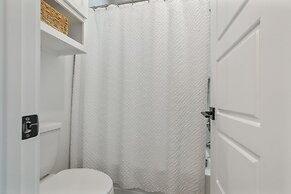 Chancla - Pet Friendly! Community Pool!