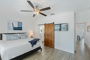 Chancla - Pet Friendly! Community Pool!