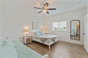 Chancla - Pet Friendly! Community Pool!