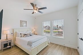 Chancla - Pet Friendly! Community Pool!