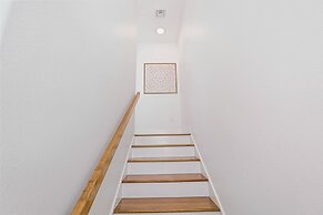 Chancla - Pet Friendly! Community Pool!