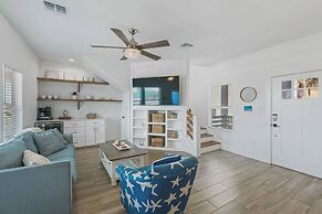 Chancla - Pet Friendly! Community Pool!