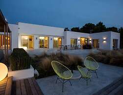 Gorgeous Villa With Views