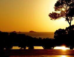 Gorgeous Villa With Views