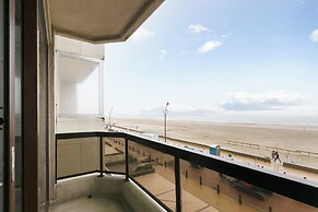 Apartment With Terrace for 5 People