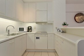 Apartment With Terrace for 5 People