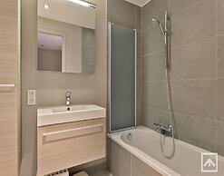 Apartment With Terrace and 2 Rooms