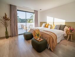 Superb Villa With Private Lagoon Pool