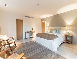 Superb Villa With Private Lagoon Pool