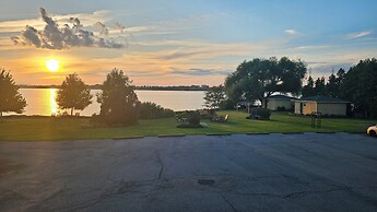 Hotel Oasis Lac StLouis