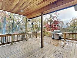 Majestic Manor by Taylor Made Deep Creek