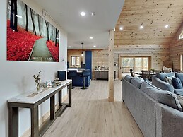 Majestic Manor by Taylor Made Deep Creek