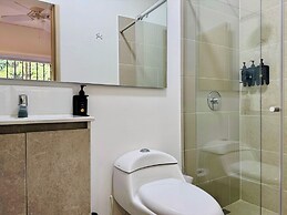 Flora By Wynwood House