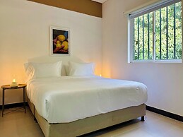 Flora By Wynwood House