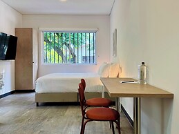 Flora By Wynwood House