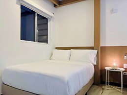 Flora By Wynwood House