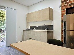 Flora By Wynwood House