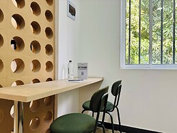 Flora By Wynwood House